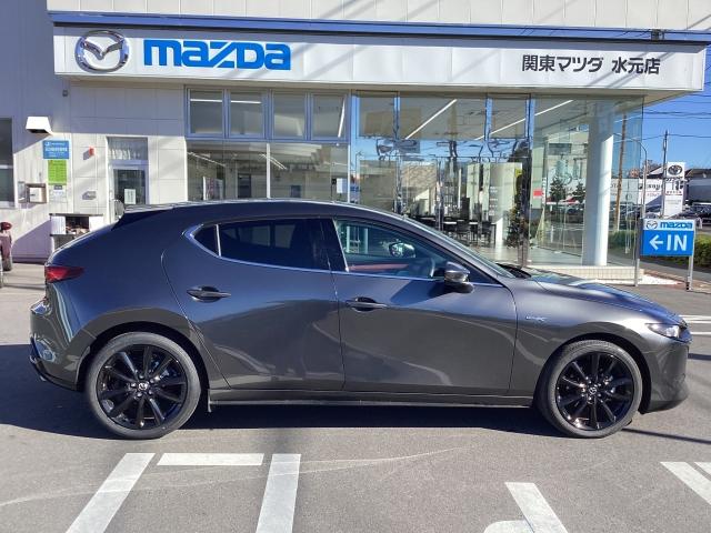 MAZDA3ファストバック 2.0 X ツーリング バーガンディレザーパッケージ 4WD 360ビューモニター カープレー BOSEスピーカー ワイヤレス充電 ステアリングヒーター シートヒーター スムースレザーシート (39枚目)
