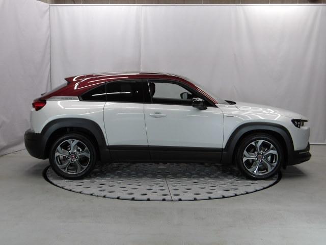 MX-30 2.0 100周年特別記念車 360度ビューモニター カープレー BOSEスピーカー 純正2カメドライブレコーダー ステアリングヒーター シートヒーター MRCC ドライブレコーダー USB 地デジ サイドエアバッグ メモリーナビ(39枚目)