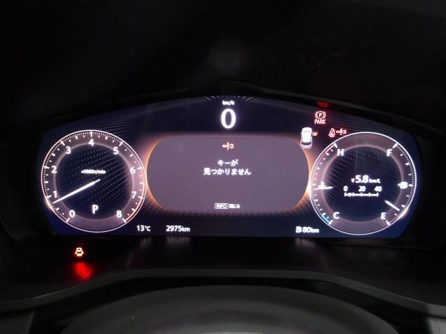 �h�h���C�o�[�𒆐S�Ɉ��O�O�ɖ����A�͋����Ə㎿�����Z�������㎿�ȃf�U�C�����̗p���܂����I�V���v���Ȃ�����������������[�^�[�p�l���͑�l�ȕ��͋C�����o���܂��B�h