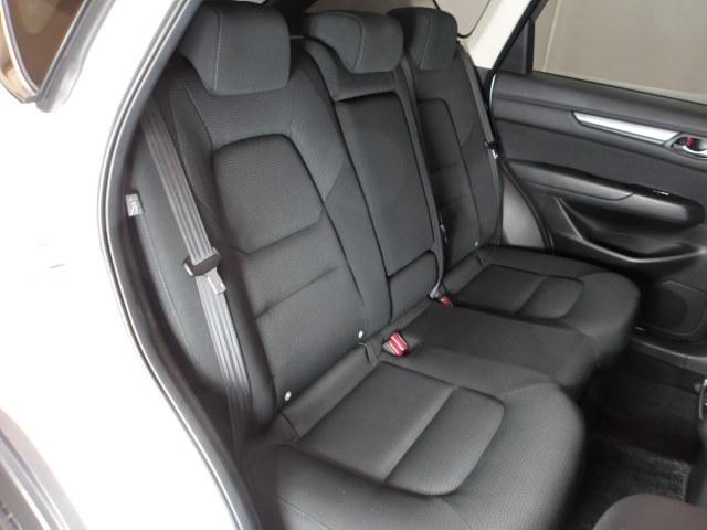 ＣＸ－５ ２０Ｓ　ＰＲＯＡＣＴＩＶＥ　アダプティブクルーズ　整備記録簿　レーンアシスト　ＬＥＤライト　キーレスエントリー　オートＬＥＤ　パワーシート　ＵＳＢ接続　ＷＡＢ　クリアランスソナー　Ｂカメラ　ＡＢＳ　サイドエアバッグ　ＥＴＣ（11枚目）