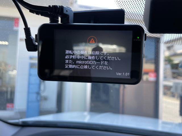 １シリーズ １１８ｄ　プレイ　ＡＣＣ　純正ナビゲーション　運転席／助手席　電動シート　純正バックカメラ　ドライブレコーダー前後　オートマチックテールゲート　１７インチ純正ホイール（16枚目）