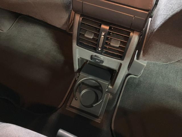 ゴルフトゥーラン ＴＳＩ　ハイライン　ＨＩＤ／オートライト／アルミホイール／ＳＤナビ／ＴＶ／ＥＴＣ２．０／バックカメラ／デュアルエアコン／ソナー／クルーズコントロール／パークアシスト／ハーフレザーシート／ＵＳＢ（14枚目）