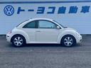 VOLKSWAGEN NEW BEETLE