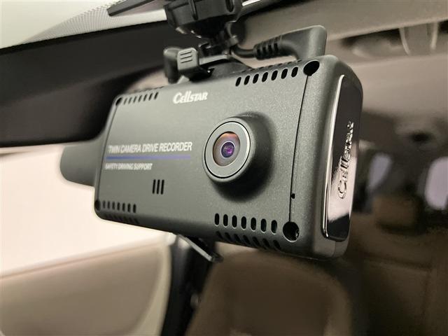 シエンタ ハイブリッドG ブレーキサポート LEDライト Bカメラ 地デジ DVD キーフリー スマキー 横滑り防止システム メモリナビ ナビTV ウォークスルー ETC ドライブレコーダー イモビライザー 運転席エアバック(12枚目)