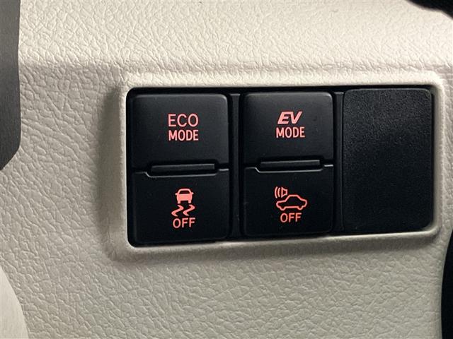 シエンタ ハイブリッドG ブレーキサポート LEDライト Bカメラ 地デジ DVD キーフリー スマキー 横滑り防止システム メモリナビ ナビTV ウォークスルー ETC ドライブレコーダー イモビライザー 運転席エアバック(24枚目)