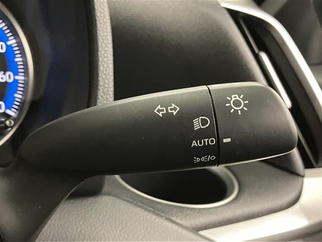 ヴォクシー ハイブリッドS-G リアオートエアコン 地デジ クルコン Bカメラ 横滑防止装置 LEDヘッド ETC車載器 ワンオーナー車 両側自動ドア キーレス ナビ&TV アルミホイール 3列シート スマートキー メモリーナビ(19枚目)