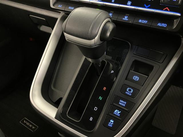 ヴォクシー ハイブリッドS-G リアオートエアコン 地デジ クルコン Bカメラ 横滑防止装置 LEDヘッド ETC車載器 ワンオーナー車 両側自動ドア キーレス ナビ&TV アルミホイール 3列シート スマートキー メモリーナビ(21枚目)