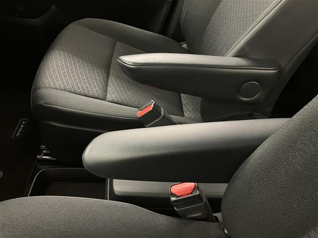 ヴォクシー ハイブリッドS-G リアオートエアコン 地デジ クルコン Bカメラ 横滑防止装置 LEDヘッド ETC車載器 ワンオーナー車 両側自動ドア キーレス ナビ&TV アルミホイール 3列シート スマートキー メモリーナビ(27枚目)