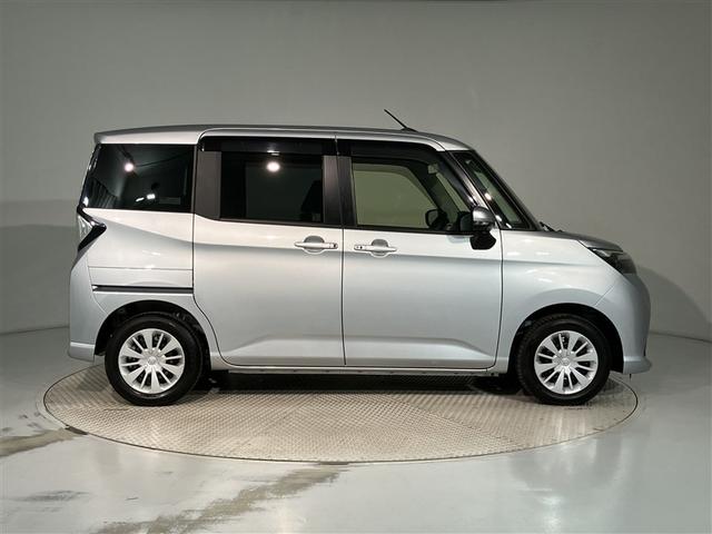 タンク Ｇ　Ｓ　Ｗ電動ドア　Ｂモニタ　スマキー　Ａストップ　ワンセグＴＶ　キーフリーシステム　オートクルーズ　ＥＴＣ車載器　ナビＴＶ　助手席エアバック　ＶＳＡ　記録簿有　メモリーナビゲーション　エアバッグ　ＡＢＳ（3枚目）