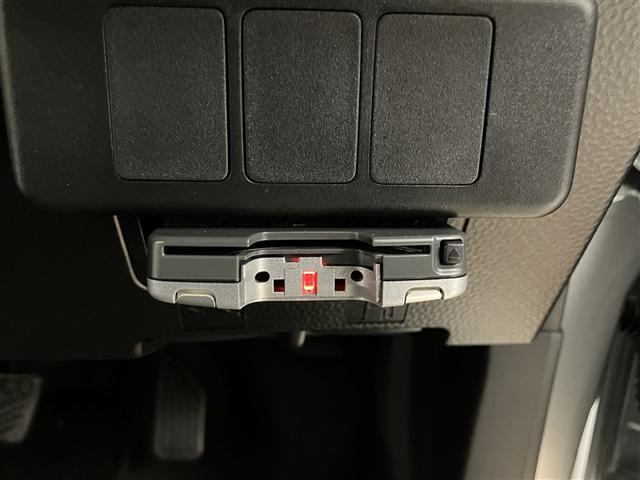 タンク Ｇ　Ｓ　Ｗ電動ドア　Ｂモニタ　スマキー　Ａストップ　ワンセグＴＶ　キーフリーシステム　オートクルーズ　ＥＴＣ車載器　ナビＴＶ　助手席エアバック　ＶＳＡ　記録簿有　メモリーナビゲーション　エアバッグ　ＡＢＳ（11枚目）