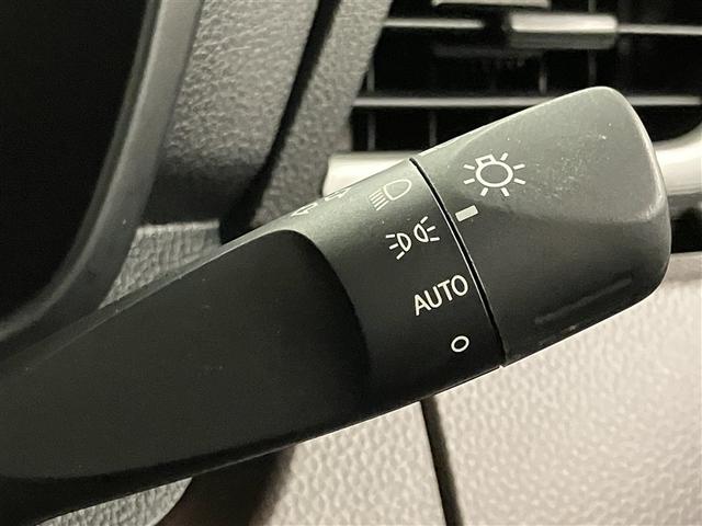 タンク Ｇ　Ｓ　Ｗ電動ドア　Ｂモニタ　スマキー　Ａストップ　ワンセグＴＶ　キーフリーシステム　オートクルーズ　ＥＴＣ車載器　ナビＴＶ　助手席エアバック　ＶＳＡ　記録簿有　メモリーナビゲーション　エアバッグ　ＡＢＳ（22枚目）