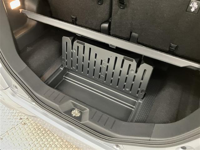 タンク Ｇ　Ｓ　Ｗ電動ドア　Ｂモニタ　スマキー　Ａストップ　ワンセグＴＶ　キーフリーシステム　オートクルーズ　ＥＴＣ車載器　ナビＴＶ　助手席エアバック　ＶＳＡ　記録簿有　メモリーナビゲーション　エアバッグ　ＡＢＳ（32枚目）