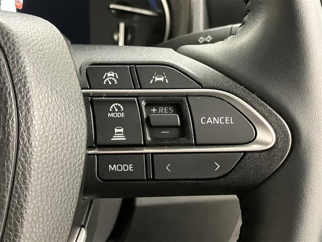 ヴォクシー ハイブリッドＳ－Ｚ　パワーウィンドウ　ＤＶＤ再生機能　インテリキー　横滑防止装置　地デジＴＶ　アクティブクルーズコントロール　１オナ　フルオートエアコン　リアカメラ　エアバッグ　ＡＢＳ　１００Ｖ充電　ナビＴＶ　ＷＡＣ（16枚目）