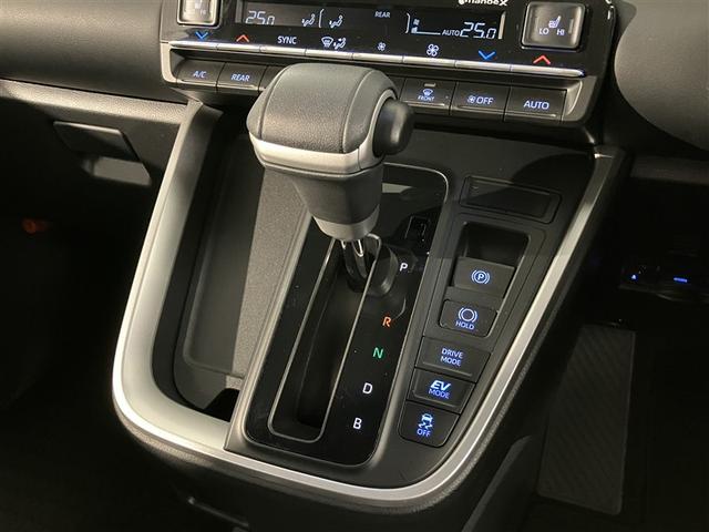 ヴォクシー ハイブリッドＳ－Ｚ　パワーウィンドウ　ＤＶＤ再生機能　インテリキー　横滑防止装置　地デジＴＶ　アクティブクルーズコントロール　１オナ　フルオートエアコン　リアカメラ　エアバッグ　ＡＢＳ　１００Ｖ充電　ナビＴＶ　ＷＡＣ（19枚目）