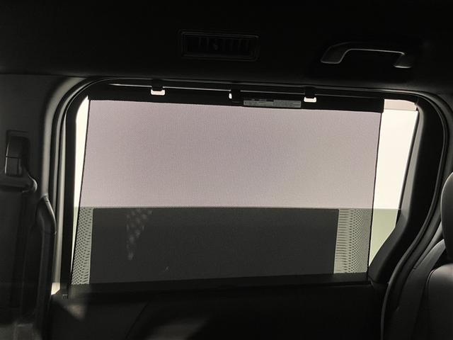 ヴォクシー ハイブリッドＳ－Ｚ　パワーウィンドウ　ＤＶＤ再生機能　インテリキー　横滑防止装置　地デジＴＶ　アクティブクルーズコントロール　１オナ　フルオートエアコン　リアカメラ　エアバッグ　ＡＢＳ　１００Ｖ充電　ナビＴＶ　ＷＡＣ（30枚目）