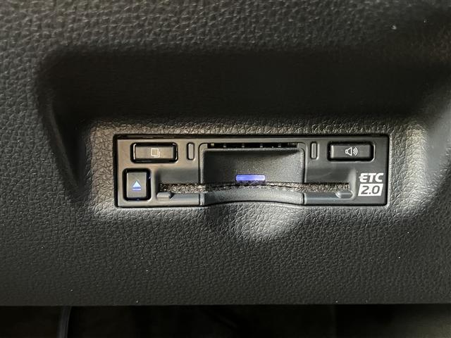 シエンタ Z 1オナ W電動ドア イモビ クルーズC LEDヘッドランプ アルミ ETC Sキー 横滑り防止機能 パワーウィンドウ 記録簿 エアバック ABS ドラレコ カーテンエアバック ウォークスルー(15枚目)