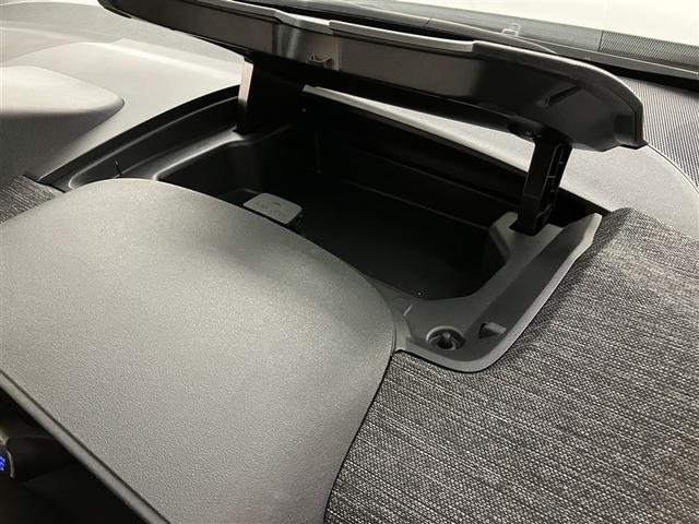 シエンタ Z 1オナ W電動ドア イモビ クルーズC LEDヘッドランプ アルミ ETC Sキー 横滑り防止機能 パワーウィンドウ 記録簿 エアバック ABS ドラレコ カーテンエアバック ウォークスルー(28枚目)