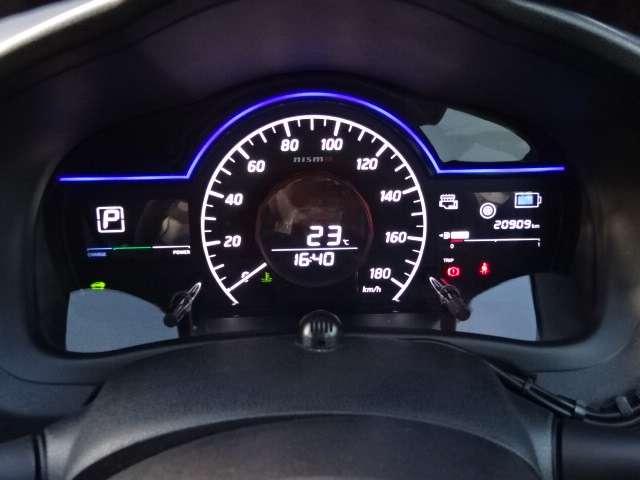 ノート 1.2 e-POWER NISMO S AVM クルコン スマートミラー 車検整備 スマートキー&プッシュスタート LEDランプ 盗難防止装置 Rカメラ LKA サイドカメラ 点検記録簿 メモリーナビ付き ワンセグテレビ パワーウィンドウ エアバッグ ナビTV ABS オートエアコン(6枚目)