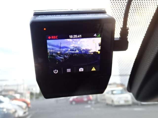 ノート 1.2 e-POWER NISMO S AVM クルコン スマートミラー 車検整備 スマートキー&プッシュスタート LEDランプ 盗難防止装置 Rカメラ LKA サイドカメラ 点検記録簿 メモリーナビ付き ワンセグテレビ パワーウィンドウ エアバッグ ナビTV ABS オートエアコン(11枚目)