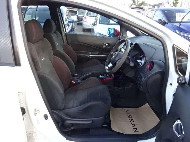 ノート 1.2 e-POWER NISMO S AVM クルコン スマートミラー 車検整備 スマートキー&プッシュスタート LEDランプ 盗難防止装置 Rカメラ LKA サイドカメラ 点検記録簿 メモリーナビ付き ワンセグテレビ パワーウィンドウ エアバッグ ナビTV ABS オートエアコン(17枚目)