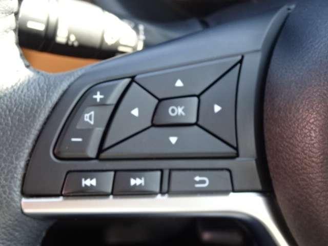 キックス １．２　Ｘ　ツートーン　インテリアエディション　（ｅ－ＰＯＷＥＲ）　プロパイ　スマートミラー　シートヒーター　レーダークルーズ　被害軽減ブレーキ　ＬＥＤヘッドライト　アラウンドビューモニター　インテリジェントキー　ドラレコ　ＥＴＣ　メモリ－ナビ　エアコン　パワステ　キーレス　パワーウィンドウ　ＡＢＳ　車線逸脱（8枚目）