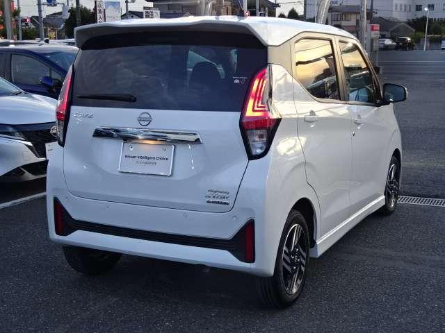 デイズ 660 ハイウェイスターX 社有車 デカナビ ドラレコ 保証継承 ブレーキサポート 禁煙 全周囲カメラ LED ドライブレコーダー イモビライザー 1オーナー インテリジェントキー ETC レーンキープ バックカメラ ナビTV アイドリングストップ オートエアコン(2枚目)