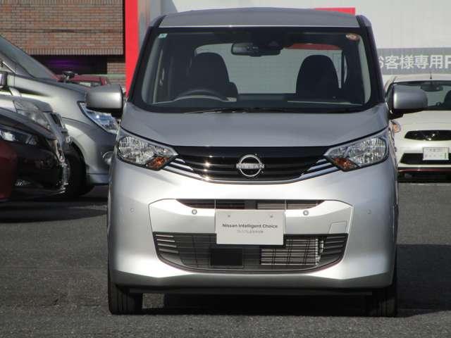 デイズ 660 X 社有車 デカナビ バックカメラ 保証継承 踏み間違え防止 禁煙 スマートキー イモビライザー バックカメラ 1オーナー レーンキープ ドライブレコーダー キーレス フルオートエアコン ナビTV WAB 記録簿 運転席エアバック PS ABS(19枚目)