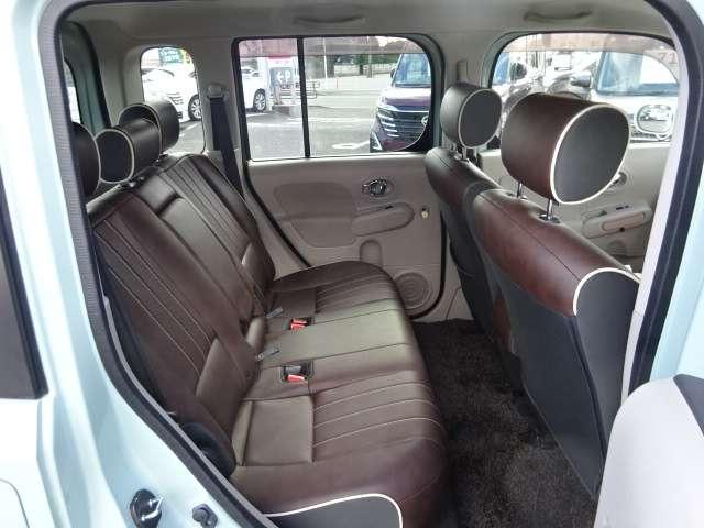 キューブ 1.5 15G コダワリブラウンインテリア ナビ 車検 カーテンエアバッグ Bカメラ ISTOP Wエアバック ETC メモリーナビ ABS オートエアコン キーフリー 運転席エアバッグ アルミホイール ナビテレビ75年おススメ車(17枚目)