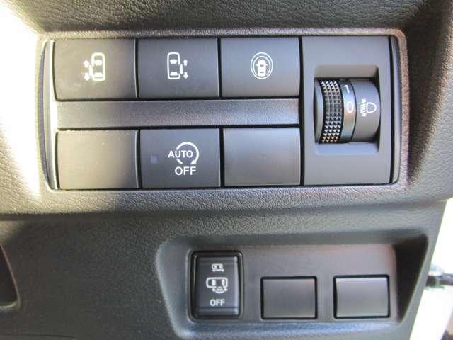 ルークス 660 ハイウェイスターX 社有車両側ASD デカナビ SOS 禁煙車 アイスト 衝突被害軽減ブレ-キ マルチビューカメラ 車線逸脱警報装置 禁煙 LED スマートキー パワーウィンドウ ワンオーナー カーテンエアバック ドライブレコーダー ナビTV バックカメラ 記録簿(9枚目)