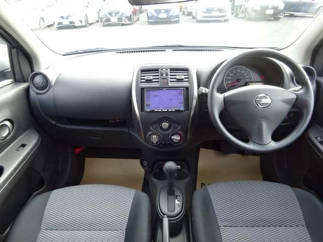 マーチ １．２　Ｓ　メモリーナビ　バックカメラ　禁煙　車検整備　メンテナンスノート　衝突軽減ブレーキ　レーンキープアシスト　１オーナ－　運転席助手席エアバック　キーレス　バックモニター　禁煙車　ＥＴＣ　パワーウインド　メモリーナビゲーション　オートエアコン　ＰＳ（4枚目）