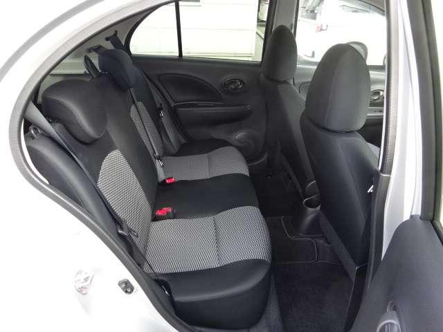 マーチ １．２　Ｓ　メモリーナビ　バックカメラ　禁煙　車検整備　メンテナンスノート　衝突軽減ブレーキ　レーンキープアシスト　１オーナ－　運転席助手席エアバック　キーレス　バックモニター　禁煙車　ＥＴＣ　パワーウインド　メモリーナビゲーション　オートエアコン　ＰＳ（13枚目）