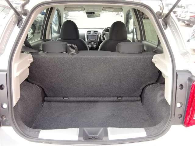 マーチ １．２　Ｓ　メモリーナビ　バックカメラ　禁煙　車検整備　メンテナンスノート　衝突軽減ブレーキ　レーンキープアシスト　１オーナ－　運転席助手席エアバック　キーレス　バックモニター　禁煙車　ＥＴＣ　パワーウインド　メモリーナビゲーション　オートエアコン　ＰＳ（14枚目）