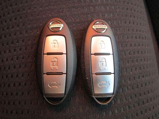 ティアナ ２．５　ＸＬ　ＡＶＭ　純正ナビ　クルコン　キセノン　ワイド保　イモビライザー　アラウンドビュ－モニタ－　スマキー　ドライブレコーダー　ＬＤＷ　クルコン　カーテンエアバック　ＡＡＣ　パワーウインドウ　ＥＴＣ　Ｂカメラ　アルミホイール　キーレス　メモリーナビ　ＡＢＳ（12枚目）