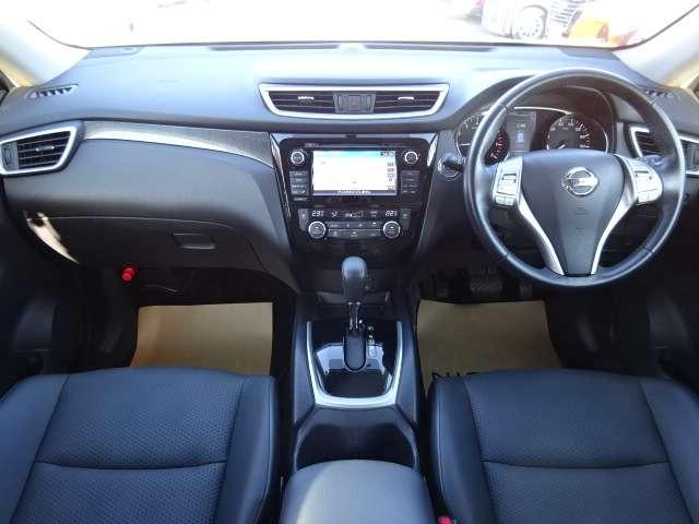 エクストレイル ２．０　２０Ｘ　２列車　４ＷＤ　コネクトナビ　クルコン　シートヒーター　フルタイム４ＷＤ　盗難防止システム　バックモニター　オートエアコン　ナビ＆ＴＶ　スマ－トキ－　アルミ　ワンオーナー車　ＥＴＣ付　ＰＳ　メモリーナビゲーション　パワーウィンドウ　アイドリングＳ　ＡＢＳ（4枚目）