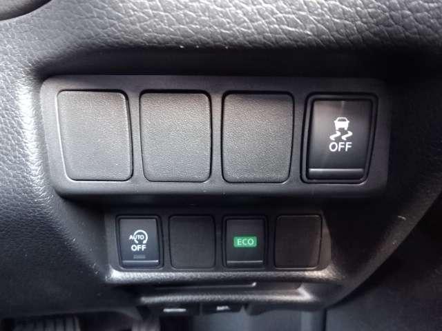 エクストレイル ２．０　２０Ｘ　２列車　４ＷＤ　コネクトナビ　クルコン　シートヒーター　フルタイム４ＷＤ　盗難防止システム　バックモニター　オートエアコン　ナビ＆ＴＶ　スマ－トキ－　アルミ　ワンオーナー車　ＥＴＣ付　ＰＳ　メモリーナビゲーション　パワーウィンドウ　アイドリングＳ　ＡＢＳ（11枚目）