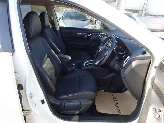 エクストレイル ２．０　２０Ｘ　２列車　４ＷＤ　コネクトナビ　クルコン　シートヒーター　フルタイム４ＷＤ　盗難防止システム　バックモニター　オートエアコン　ナビ＆ＴＶ　スマ－トキ－　アルミ　ワンオーナー車　ＥＴＣ付　ＰＳ　メモリーナビゲーション　パワーウィンドウ　アイドリングＳ　ＡＢＳ（16枚目）