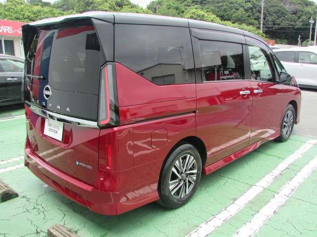 セレナ １．４　ｅ－ＰＯＷＥＲ　ハイウェイスターＶ　プロパイロット・ホットプラスパッケージ　３６０°カメラ　踏み間違い防止装置　インテリジェントクルーズ　キーレス　サイドカメラ　Ｂカメラ　寒冷地仕様　１オナ　ＬＥＤライト　車線逸脱警報　ナビＴＶ　ドライブレコーダ　アルミホイール　ＥＴＣ（2枚目）