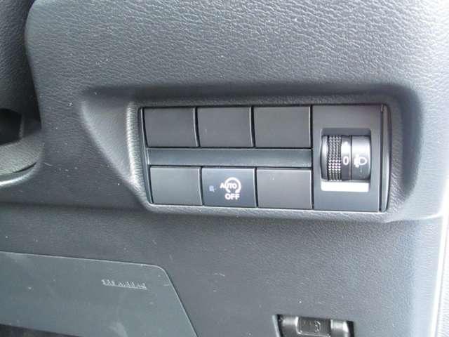 デイズ ６６０　ハイウェイスターＧターボ　アーバンクロム　プロパイロット　エディション　ＳＯＳスイッチ　踏み間違い防止　３６０°カメラ　レーダークルコン　レーンキープアシスト　禁煙　インテリジェントキー　１オーナー　ＬＥＤライト　アルミホイール　オートエアコン　メモリーナビ（11枚目）