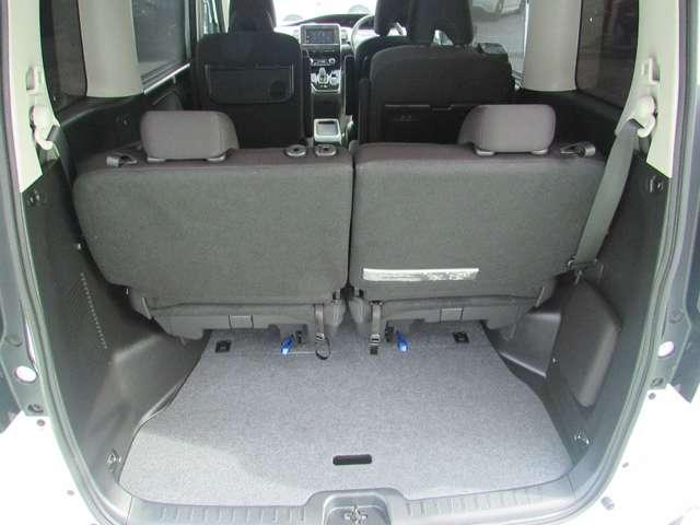 セレナ １．２　ｅ－ＰＯＷＥＲ　ハイウェイスター　Ｖ　セーフティパックＡ・ステアリングヒーター　３６０°カメラ　エマジェンシーブレーキ　１オナ　寒冷地仕様　スマキー　バックカメラ　禁煙　ＬＥＤ　レーンアシスト　点検記録簿付　ＥＴＣ　ドラレコ　イモビ　サイドカーテンエアバック　フルオートエアコン（17枚目）