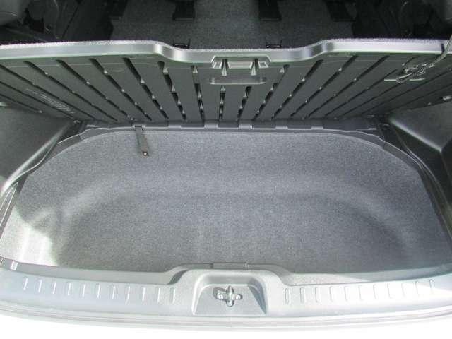 セレナ １．２　ｅ－ＰＯＷＥＲ　ハイウェイスター　Ｖ　セーフティパックＡ・ステアリングヒーター　３６０°カメラ　エマジェンシーブレーキ　１オナ　寒冷地仕様　スマキー　バックカメラ　禁煙　ＬＥＤ　レーンアシスト　点検記録簿付　ＥＴＣ　ドラレコ　イモビ　サイドカーテンエアバック　フルオートエアコン（19枚目）