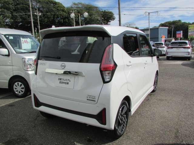 デイズ ６６０　ハイウェイスターＸ　プロパイロット　エディション　当社試乗車・ＳＯＳコールスイッチ　スマートキー＆プッシュスタート　禁煙　ＬＥＤヘッド　レーダークルーズ　盗難防止装置　ワンオ－ナ－　ＬＫＡＳ　パワーステアリング　オートエアコン　Ｂカメラ　ワンセグ　メモリーナビゲーション　ＡＢＳ（2枚目）