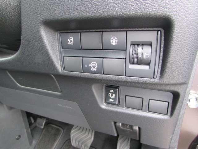 ルークス 660 ハイウェイスターX 当社試乗車・SOSコールスイッチ 衝突被害軽減ブレ-キ マルチビューカメラ 車線逸脱警報装置 禁煙 LED スマートキー パワーウィンドウ ワンオーナー カーテンエアバック ナビTV バックカメラ パワステ オートエアコン キーフリ(10枚目)