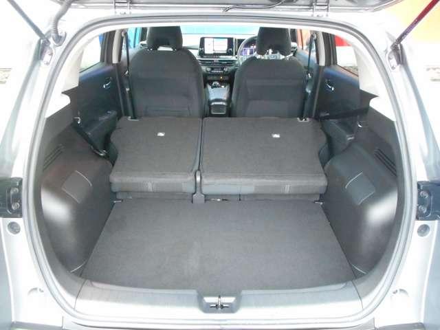 ���A�V�[�g�𗼕��|���ƍX�Ƀ��Q�b�W�X�y�[�X���L����A���������ςݍ��ގ����o���܂��I