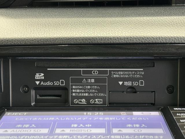 Ｆ　セーフティーエディションＩＩＩ　バックガイドモニター　ＴＳＳ　ＬＥＤヘットライト　キーフリーシステム　インテリキー　オートエアコン　パワーステアリング　パワーウインドウ　エアバッグ　ワンセグＴＶ　記録簿　メモリーナビ　イモビライザー(8枚目)