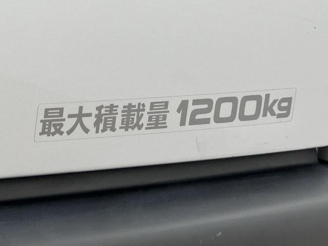 ハイエースバン ＤＸ　インテリジェントクリアランスソナー　マニュアルエアコン　キーレスエントリー　セキュリティーアラーム　横滑り防止システム　パワステ　シングルエアバッグ　パワーウインドウ　ドライブレコーダー　ＡＢＳ（16枚目）