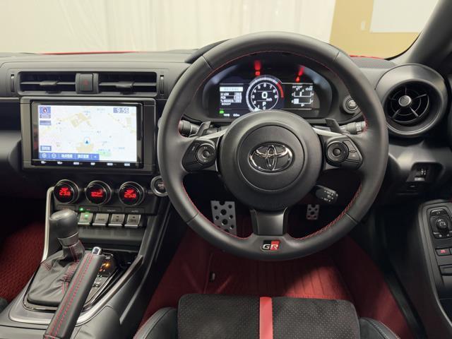 GR86 RZ 1オーナー Bカメ 横滑り クルーズC スマートエントリー イモビライザー キーフリ LEDヘッドライト アルミホイール TVナビ 記録簿 パワステ オートエアコン ABS パワーウィンドゥ ETC(4枚目)
