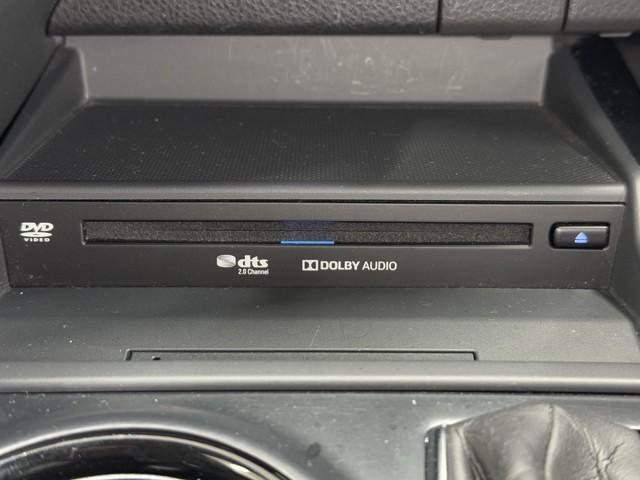 カムリ ＷＳ　盗難防止システム　サイドエアバッグ　パワステ　Ｐシート　クルーズコントロール　ＬＥＤヘッドライト　ナビ　ＤＶＤ　ＡＵＸ　メモリ－ナビ　スマートキー　キーフリー　ＥＴＣ　アルミ　ドライブレコーダー（7枚目）