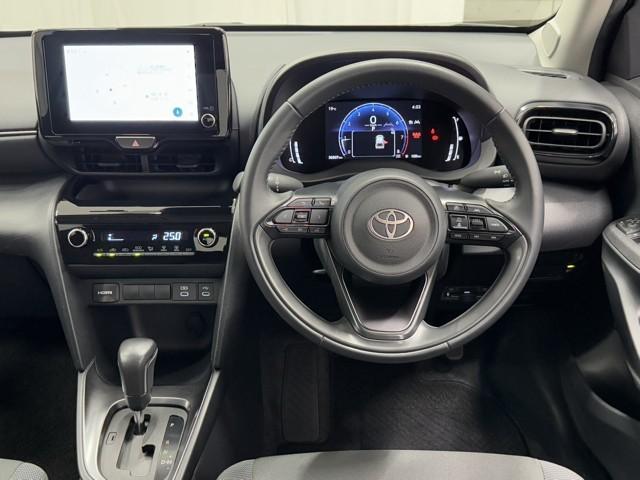 ヤリスクロス G ETC装備 リヤカメラ 点検記録簿 スマートエントリー イモビライザー オートエアコン アルミホイール キーレス パワーウィンドウ クルコン ABS ドライブレコーダー エアバッグ パワーステアリング(4枚目)