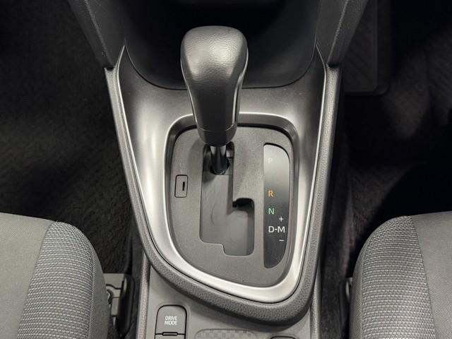 ヤリスクロス G ETC装備 リヤカメラ 点検記録簿 スマートエントリー イモビライザー オートエアコン アルミホイール キーレス パワーウィンドウ クルコン ABS ドライブレコーダー エアバッグ パワーステアリング(11枚目)