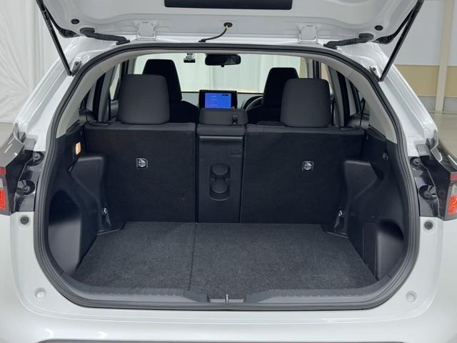 ヤリスクロス G ETC装備 リヤカメラ 点検記録簿 スマートエントリー イモビライザー オートエアコン アルミホイール キーレス パワーウィンドウ クルコン ABS ドライブレコーダー エアバッグ パワーステアリング(18枚目)